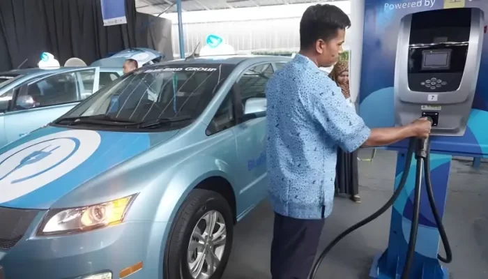Blue Bird Mengumumkan Penambahan 500 Unit Mobil Listrik Buatan BYD dalam Flotanya 2 Mobil Listrik Buatan BYD