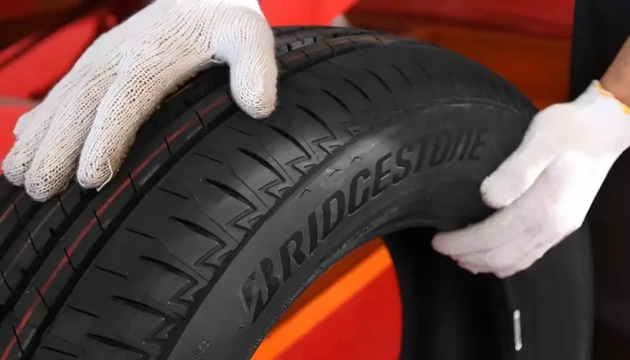 Rekomendasi Merek dan Harga Ban Mobil Ring 18: Rekomendasi Ahli