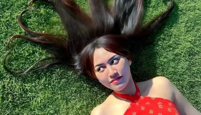Gaya Rambut Baru Happy Asmara Bikin Heboh! Pesan Tersembunyi yang Bikin Merinding dan Berbunga-bunga: Sambut Cinta atau Dendam?