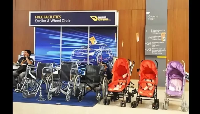 Jelajahi Kemudahan Pengunjung GIIAS 2023: Stroller dan Kursi Roda Siap Menemani! 2 Menengok Fasilitas Pengunjung GIIAS 2023, Ada Stroller Sampai Kursi Roda