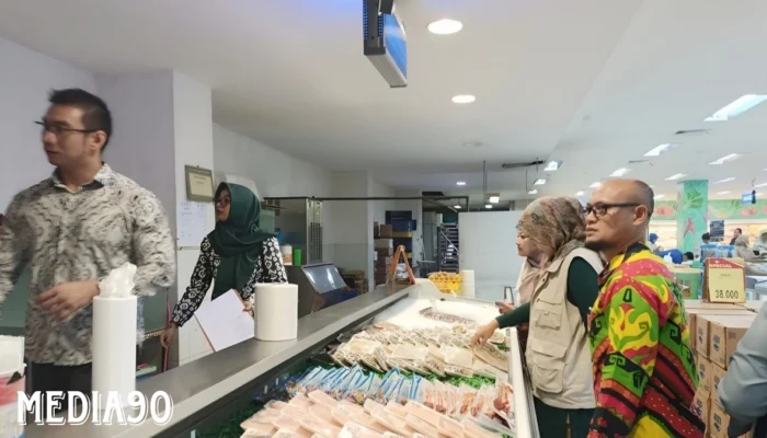 Optimalkan Pengawasan Pangan pada Perayaan Nataru: Pemkot Metro Gencarkan Monitoring di Supermarket