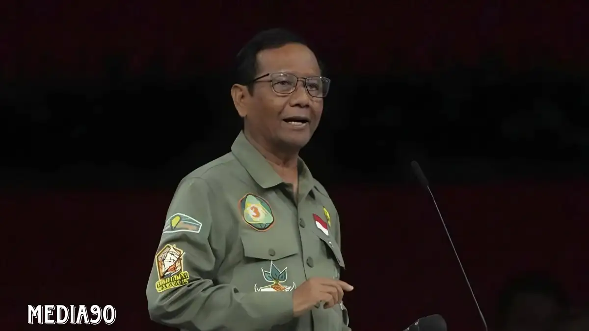 Cawapres Mahfud MD Mundur dari Menkopolhukam Rabu Siang Ini