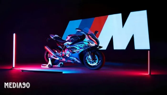 BMW Motorrad Indonesia Ramaikan IIMS 2024 dengan Debut 3 Model Sepeda Motor Terbaru