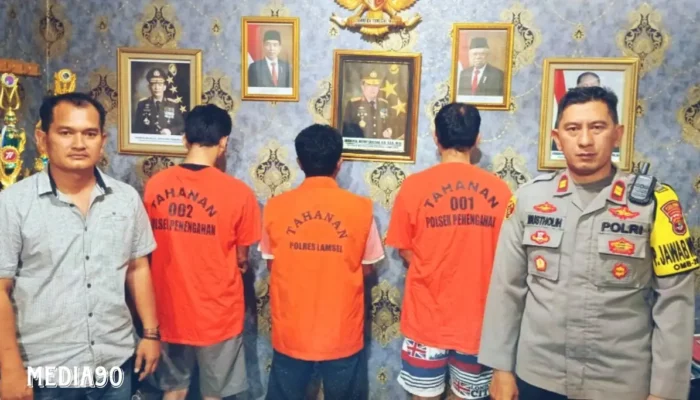 Rampokan Berlian: Tiga Pencuri Bobol Toko Emas Rejeki Pasar Bakauheni Lampung Selatan, Rampas Perhiasan Senilai Rp150 Juta