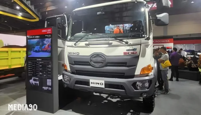 GIICOMVEC 2024: Hino Luncurkan Fasilitas Uji KIR dengan Layanan Cepat dan Mudah