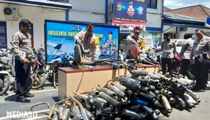 Penindakan Operasi Keselamatan: Polresta Bandar Lampung Tilang 2.693 Pengendara, Sanksi Terhadap Ratusan Knalpot Brong
