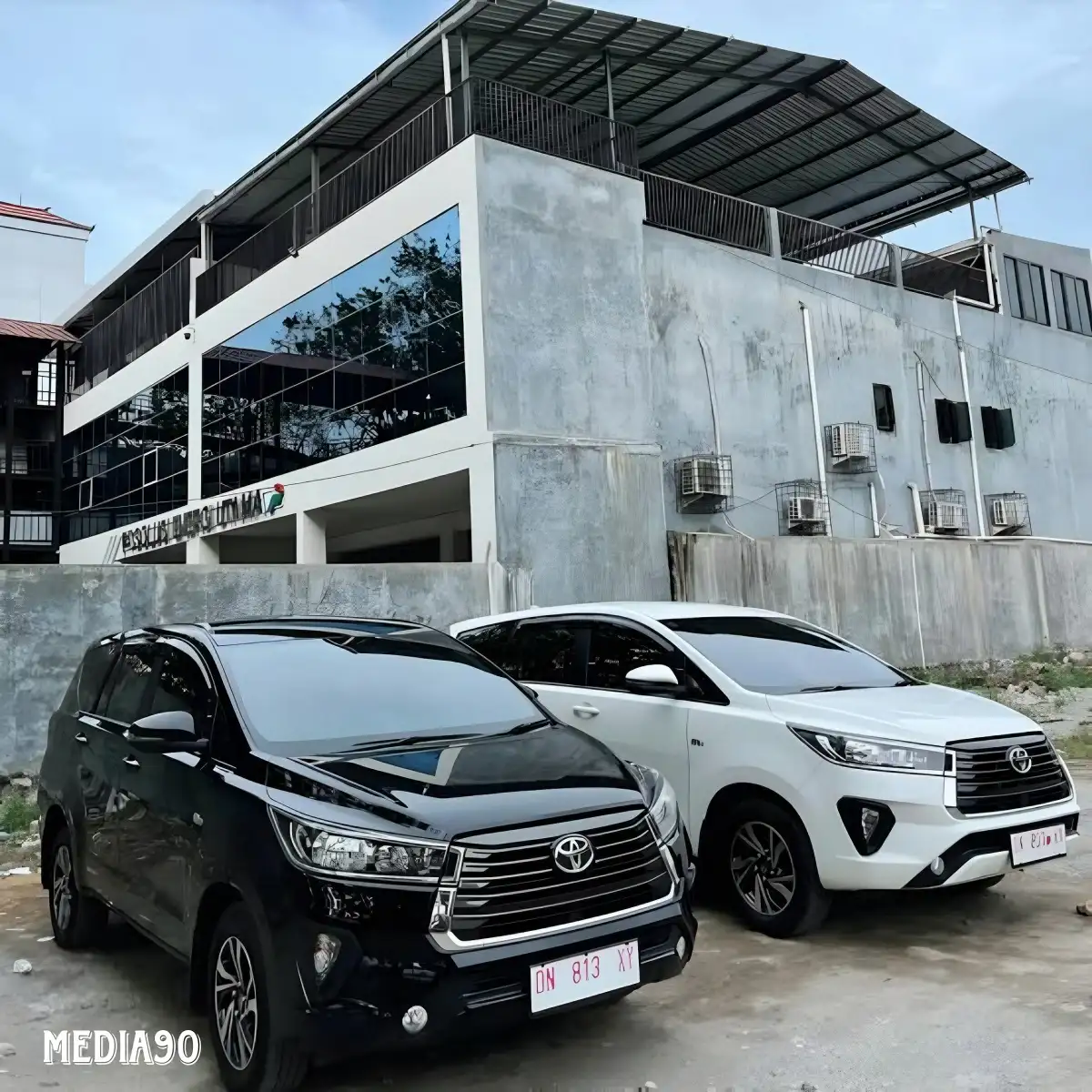 Rekomendasi Rental Mobil Palu Murah dengan Driver dan Lepas Kunci 2 Rekomendasi Rental Mobil Palu Murah