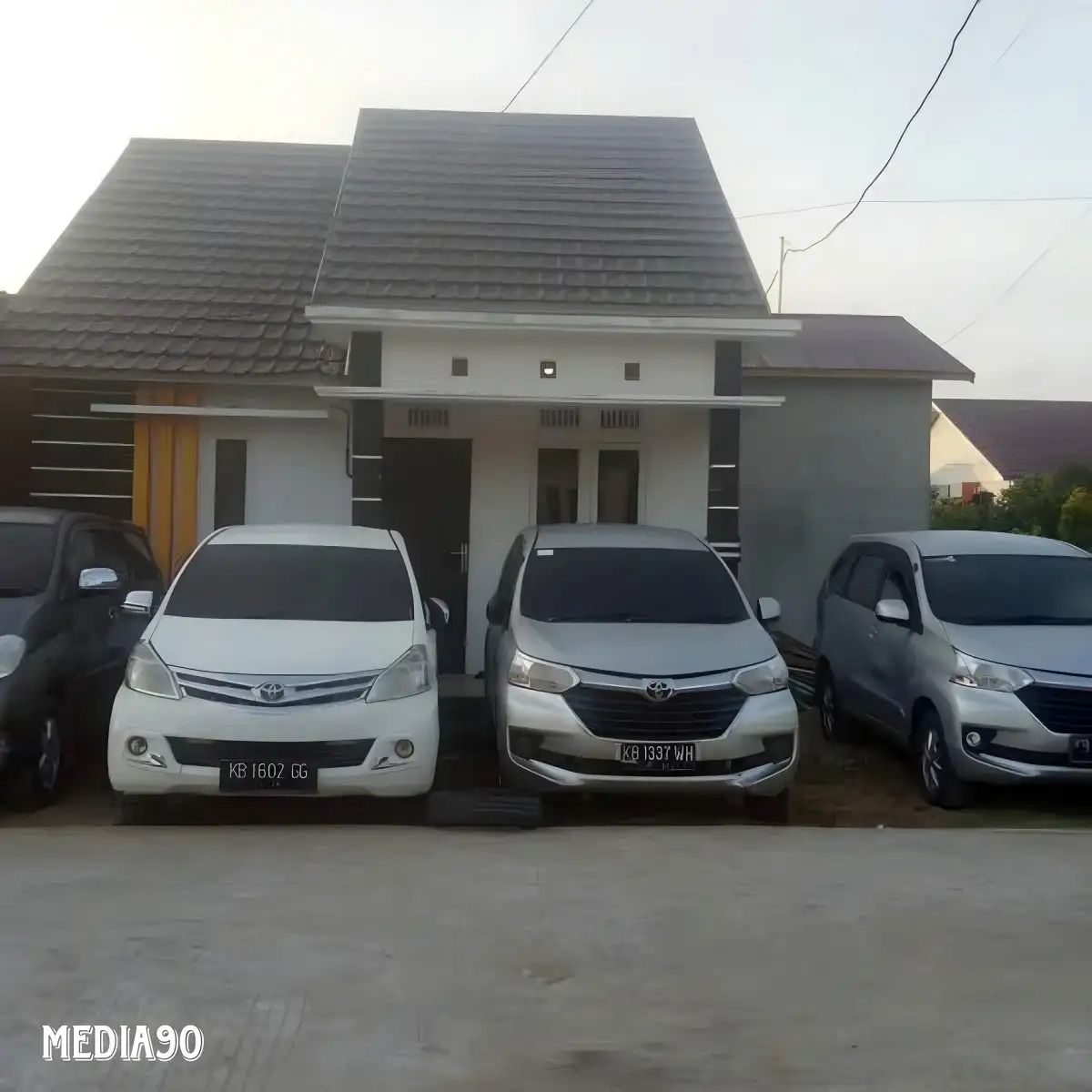 Rental Mobil Ketapang Murah Lepas Kunci