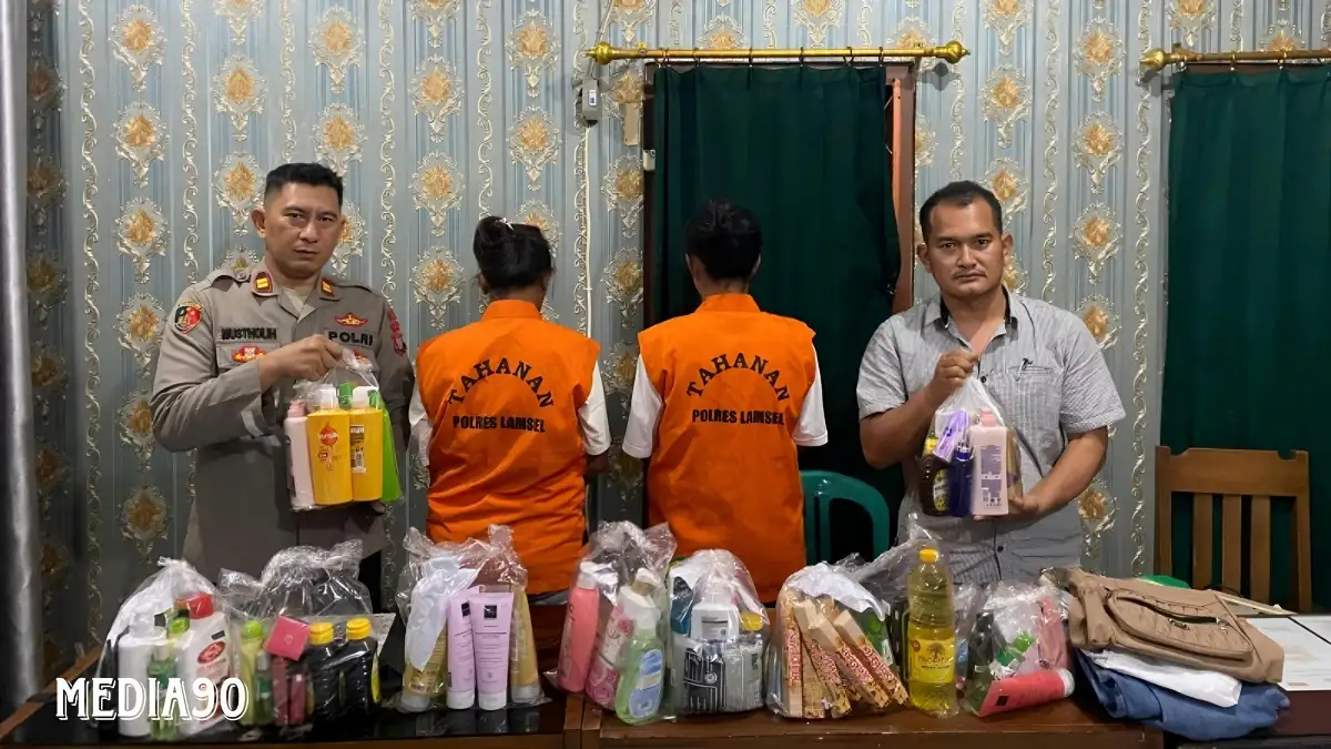 Gasak Dagangan Tujuh Alfamart dan Indomart di Bakauheni, Dua Wanita Asal Panjang ini Digelandang Polisi