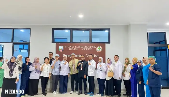 Prof. Dr. Sazzli Kunjungi RSUD Abdul Moeloek, Diskusikan Operasi Jantung Terbuka