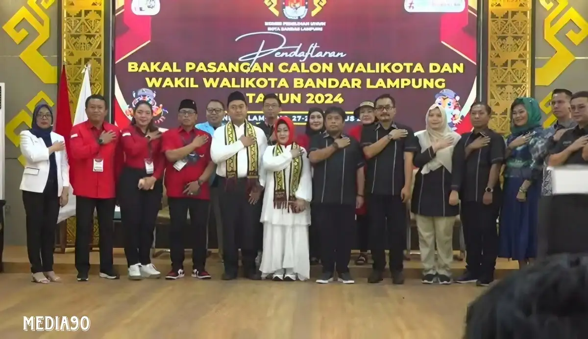 Resmi Daftar Calon Wali Kota Bandar Lampung ke KPU Diusung PDIP, Reihana Optimis Bersaing Kalahkan Petahana