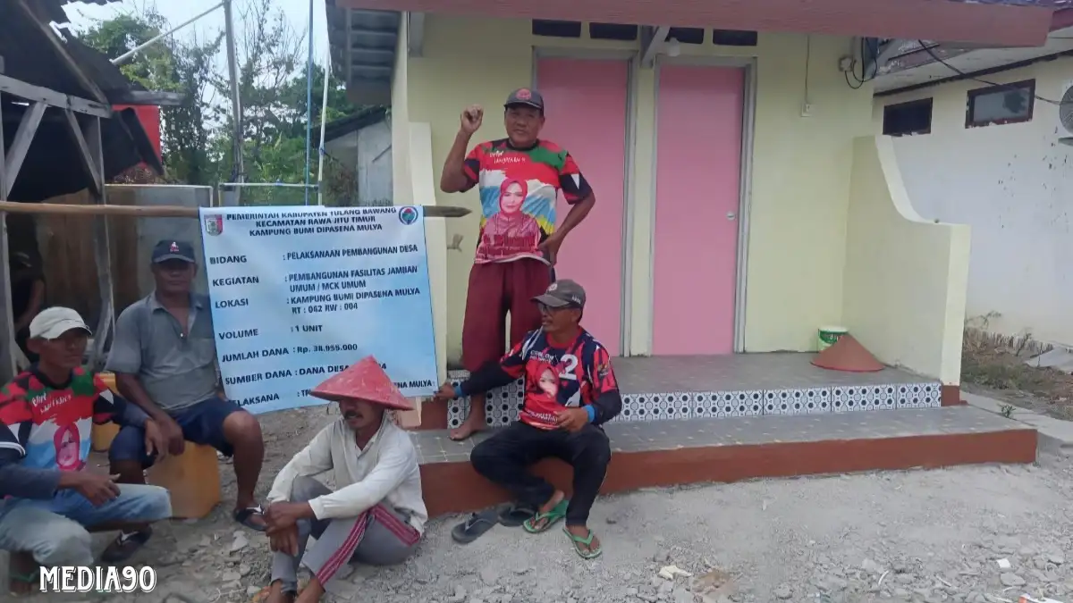 Tingkatkan Kualitas Sanitasi, Pemerintah Kampung Bumi Dipasena Mulya Tulang Bawang Bangun MCK Warga