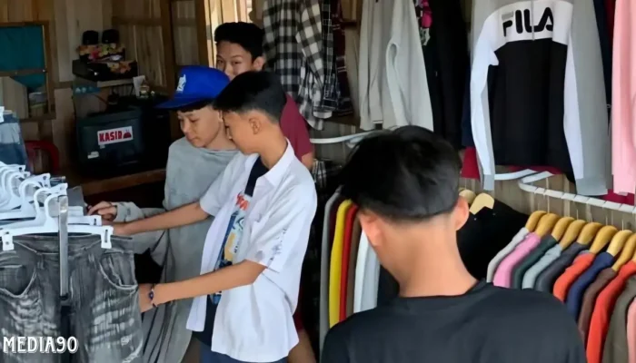 Perjalanan Sukses Kelvin, Mahasiswa UIN Lampung yang Sukses Kelola Waktu Kuliah dan Berbisnis Thrifting Pakaian Bekas