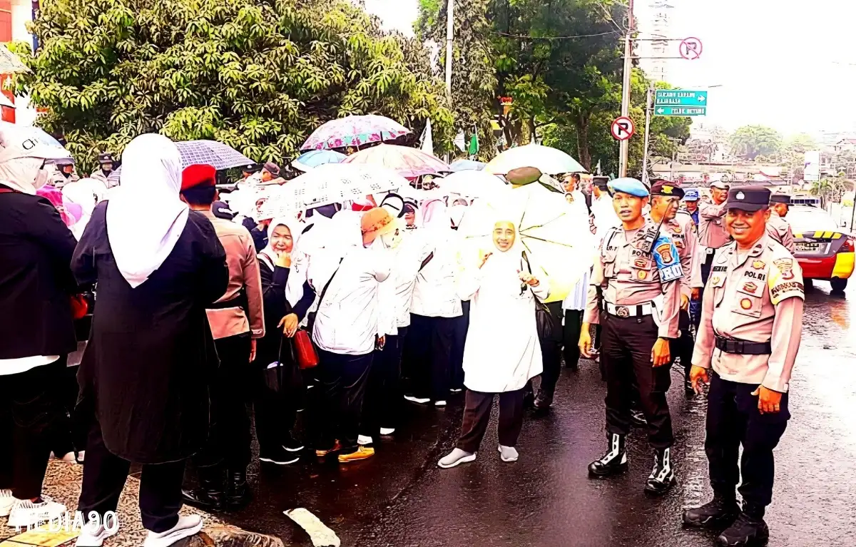 Uang Pensiun Guru SDN Rp100 Miliar Ditilep Koperasi Ragom Betik Gawi, Pemkot Bandar Lampung MintaTiga Hari Cari Solusi