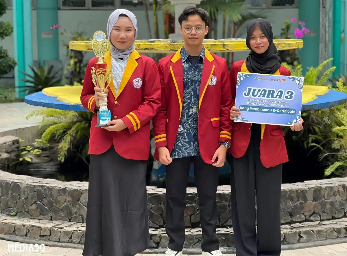Mahasiswa Universitas Teknokrat Indonesia Juara Nasional Lomba Poster Digital dan Business Plan 2024