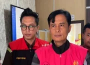 Tersangka Korupsi Rp1,88 Miliar Proyek Jalan Marang – Kupang Ulu: Mantan Anggota DPRD Pesisir Barat Ditahan