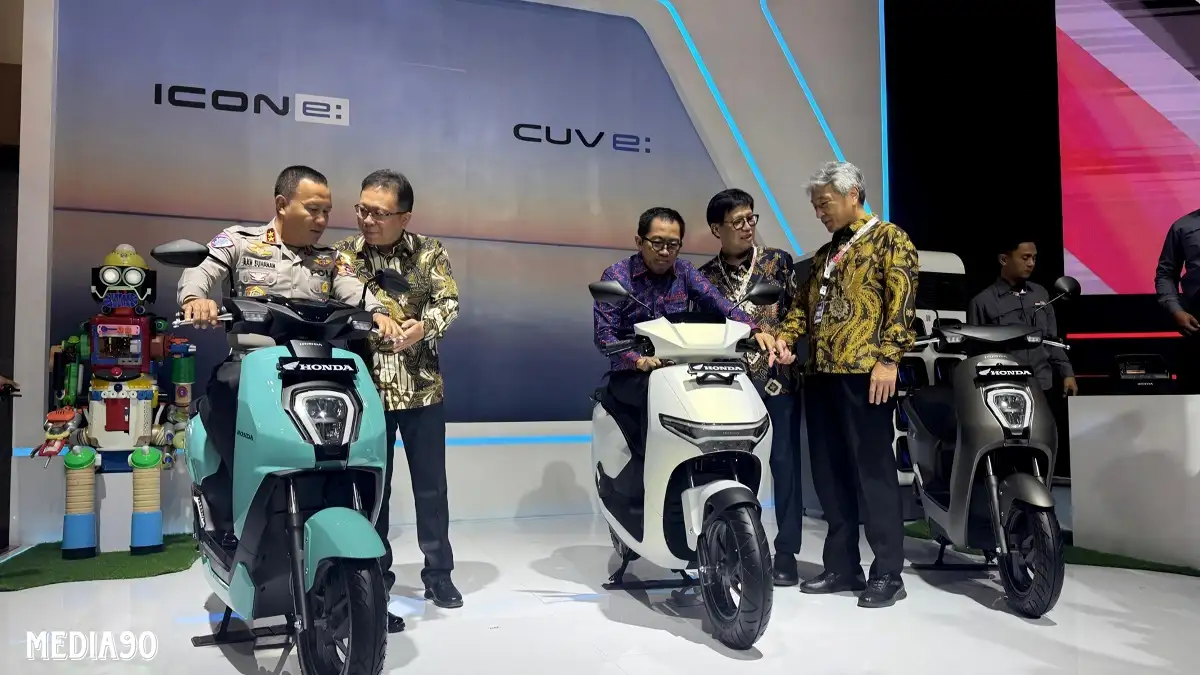 Pameran Motor IMOS 2024, AHM Pamerkan Motor Listrik Honda Icon e dan Honda CUV e ke Masyarakat