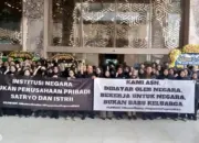 Pegawai Kemendikti Saintek Gelar Demo, Menteri Satryo Soemantri Dituding Arogan dan Suka Tampar