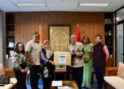 India Perkuat Solidaritas Kemanusiaan dengan Indonesia Lewat Bantuan Kapsul Prussian Blue
