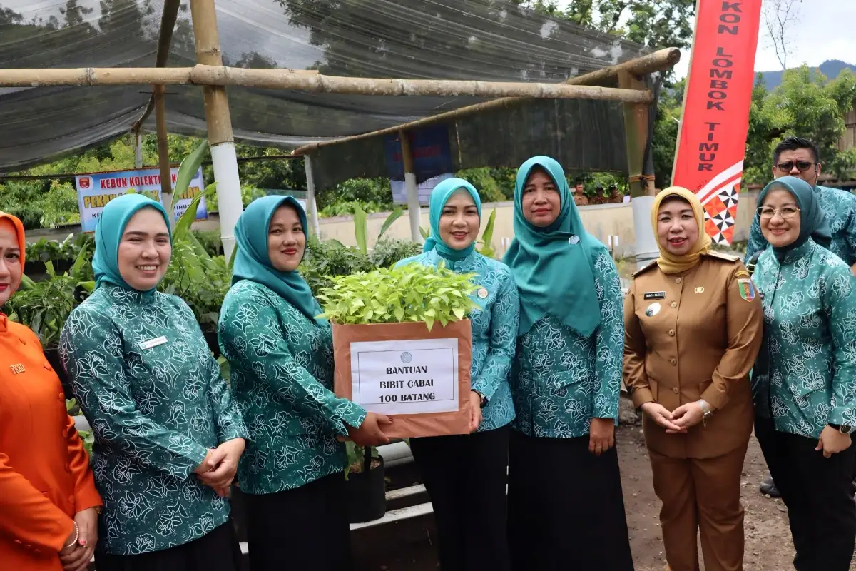 Ketua TP PKK Lampung Kagum dengan Potensi Pertanian Lampung Barat saat Canangkan Desa Tapis