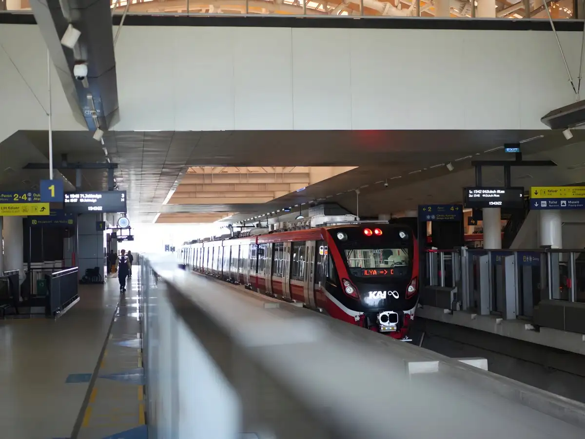 Subsidi Pemerintah Dorong Aksesibilitas, Pengguna LRT Jabodebek Tembus 47 Juta Orang