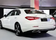 Mercedes-Benz C200 Avantgarde Line Hadir dengan Panoramic Sliding Sunroof di Indonesia