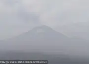 Gunung Semeru Kembali Aktif, 36 Letusan Tercatat Pagi Ini dengan Asap Putih 1000 Meter