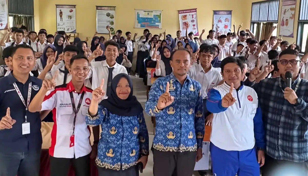 TDM Edukasi Siswa SMPN 2 Tanjung Bintang Tentang Pentingnya Cari Aman di Jalan Raya