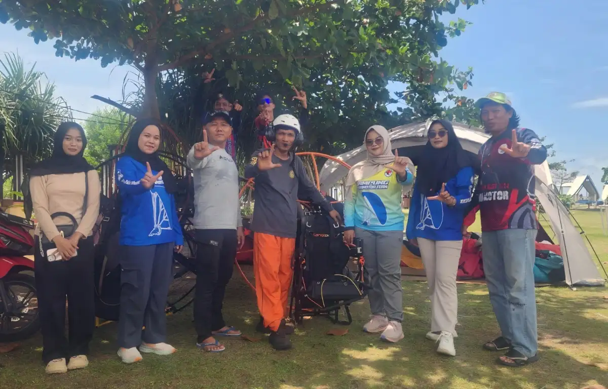 Jelang SEA Games Thailand, Atlet Paramotor Lampung Intensifkan Latihan Sebulan di Pantai Kedu