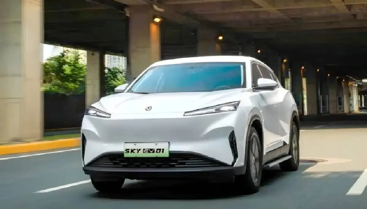 Keren! Mobil Ini Dibekali Sistem Navigasi Satelit Mandiri