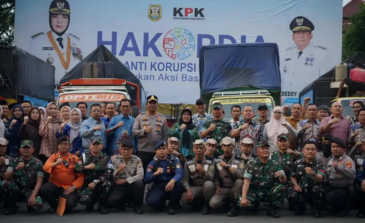 Pemkot Bandar Lampung Salurkan 13 Truk Bantuan untuk Korban Banjir di Tiga Provinsi Sumatera