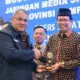 Rektor UIN Raden Intan Lampung Dianugerahi Penghargaan Tokoh Pendidikan dan Pelestari Kearifan Lokal
