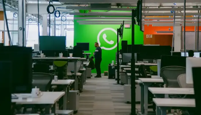 WhatsApp Dibuat Lelet di Rusia, Ini Alasan Roskomnadzor dan Dampaknya bagi Pengguna