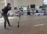 Viral! Robot Humanoid G1 Salah Tendang Instruktur, Reaksinya Bikin Warganet Takjub