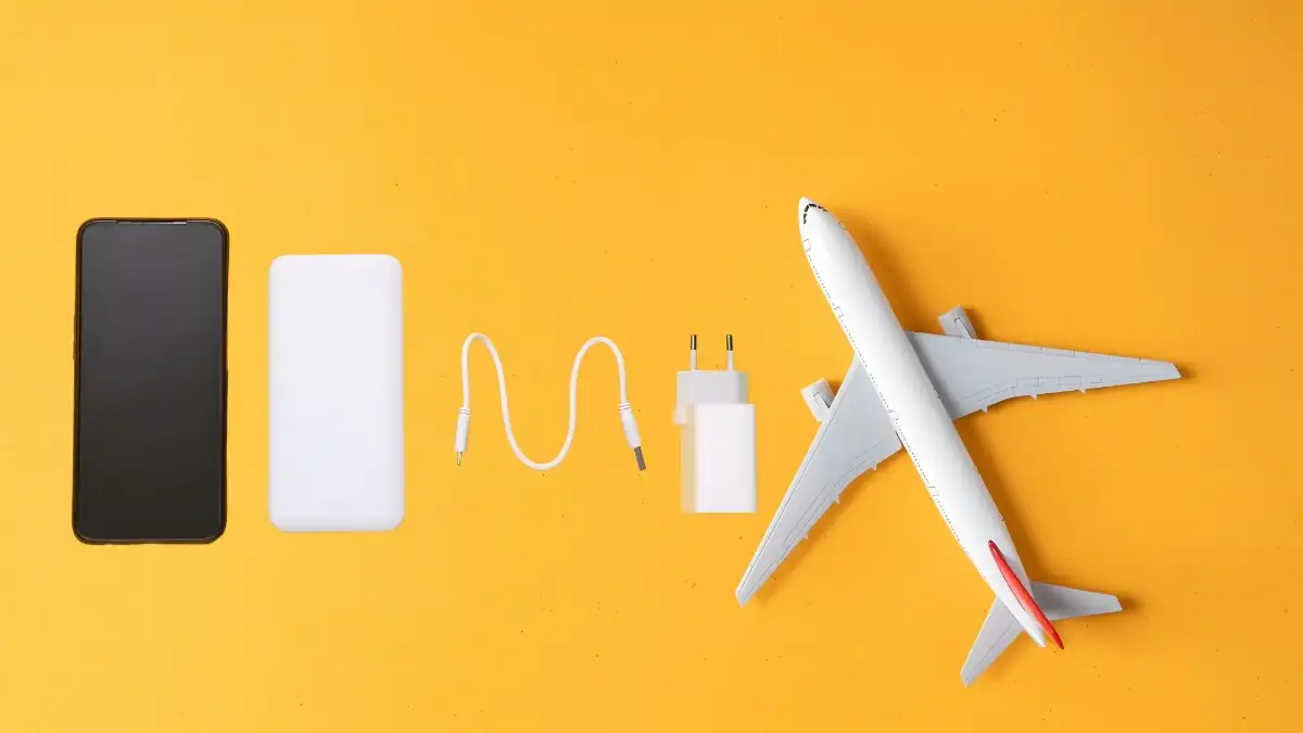 Jangan Keliru! Ini Aturan Terbaru dan Cara Aman Membawa Power Bank di Pesawat