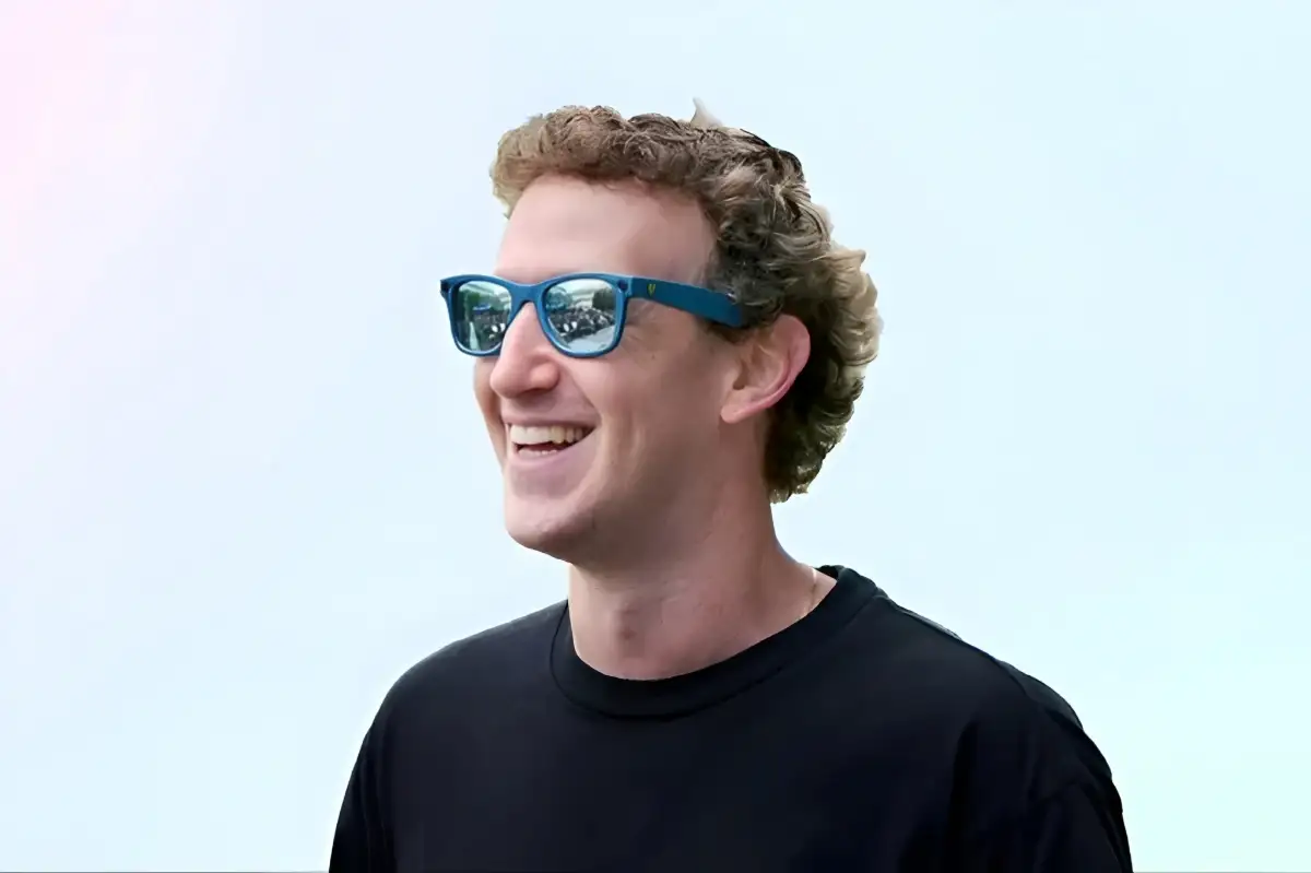 Mark Zuckerberg Ramalkan Akhir Era Smartphone, Kacamata AI Siap Menggantikan