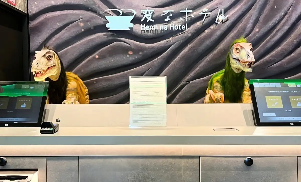 Robot Dinosaurus Ambil Alih Peran Staf Manusia di Hotel Jepang!