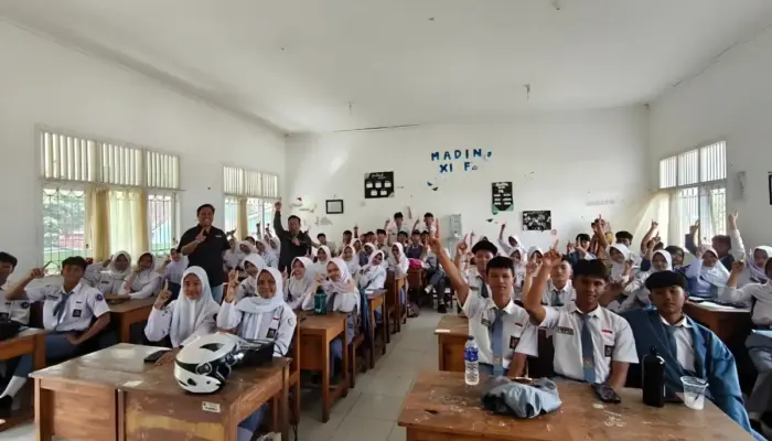 TDM Perkuat Kesadaran Safety Riding di SMAN 13 Bandar Lampung