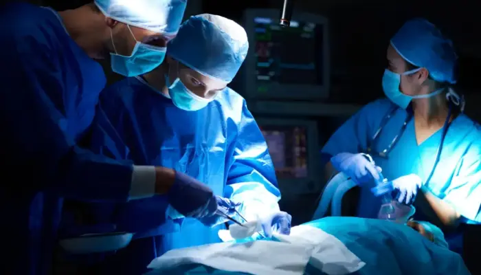 Prosedur Medis Dunia Pertama: Telinga Dicangkok ke Kaki untuk Selamatkan Pasien di China
