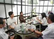 KAI Services Sambut Kunjungan Anggota DPR RI Komisi VI di Loko Cafe Gambir