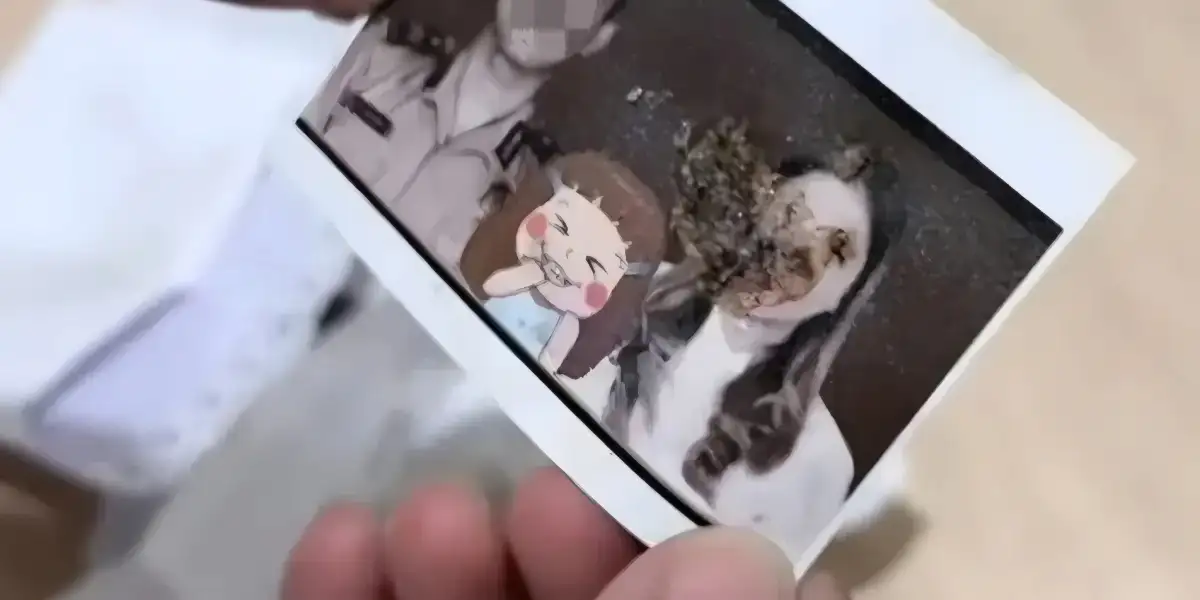 Heboh! Pindah Kos Berujung Temuan Foto dan Amplop Aneh, Diduga Sihir