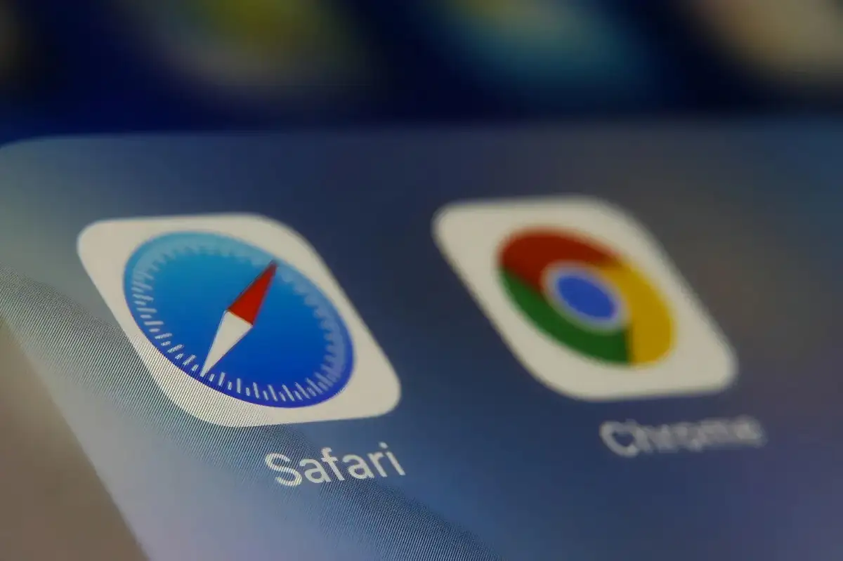 Kini Lebih Praktis, Google dan Apple Permudah Transfer Data Android ke iPhone