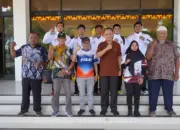 Lampung Lepas Tiga Atlet Junior ke Kejurnas Invitasi Gulat di Jakarta