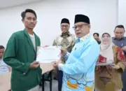 38 Mahasiswa UIN RIL Terima Bantuan Pendidikan dari Anggota DPD RI Drs. Ahmad Bastian SY