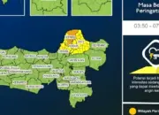 Peringatan Dini Cuaca: Hujan Lebat Disertai Petir dan Angin Kencang Landa Beberapa Wilayah Jawa Tengah