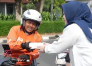 Bank Lampung Tebar Kepedulian Lewat Program Berbagi Takjil di Seluruh Kantor Operasional