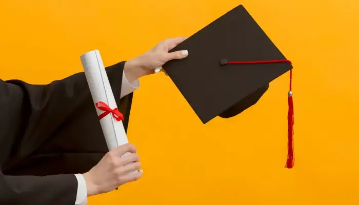 Gelar Sarjana Tak Lagi Menjamin Kerja? Tantangan Lulusan Baru di Pasar Tenaga Kerja AS
