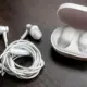 Tren Berubah, Earphone Kabel Kembali Populer di Kalangan Pengguna