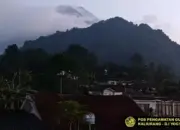 Gunung Merapi Terpantau 13 Kali Guguran Lava, Luncur hingga 2 Km ke Kali Sat/Putih