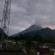 8 Kali Guguran Lava Terpantau di Gunung Merapi Hari Ini Warga Tetap Siaga